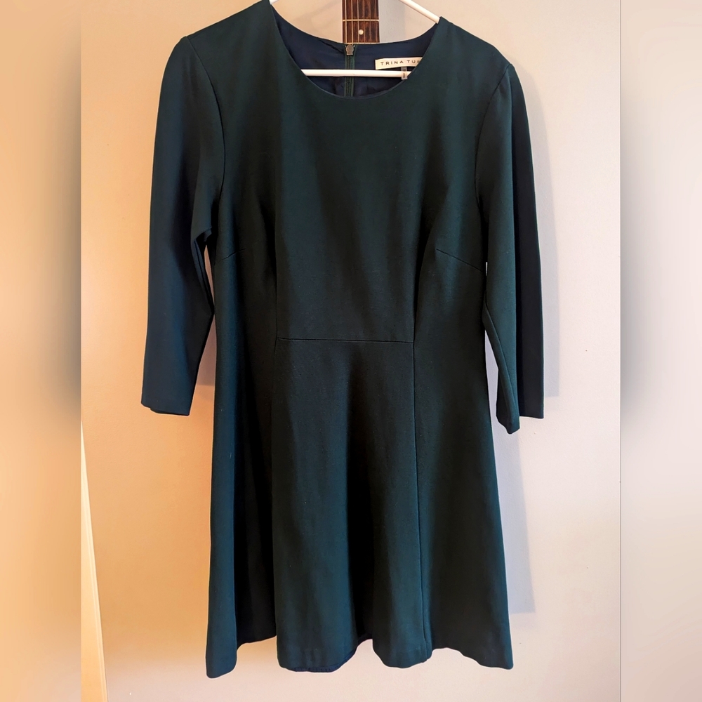 Trina Turk green ponte sheath stretch dress